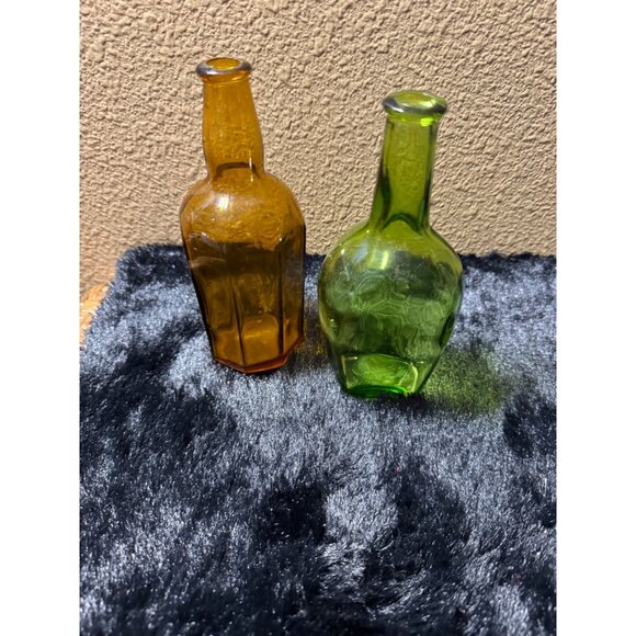 Vintage Japanese Amber & Green Glass Bottles Set Of 2 Decorative Collectibles - Picture 7 of 8
